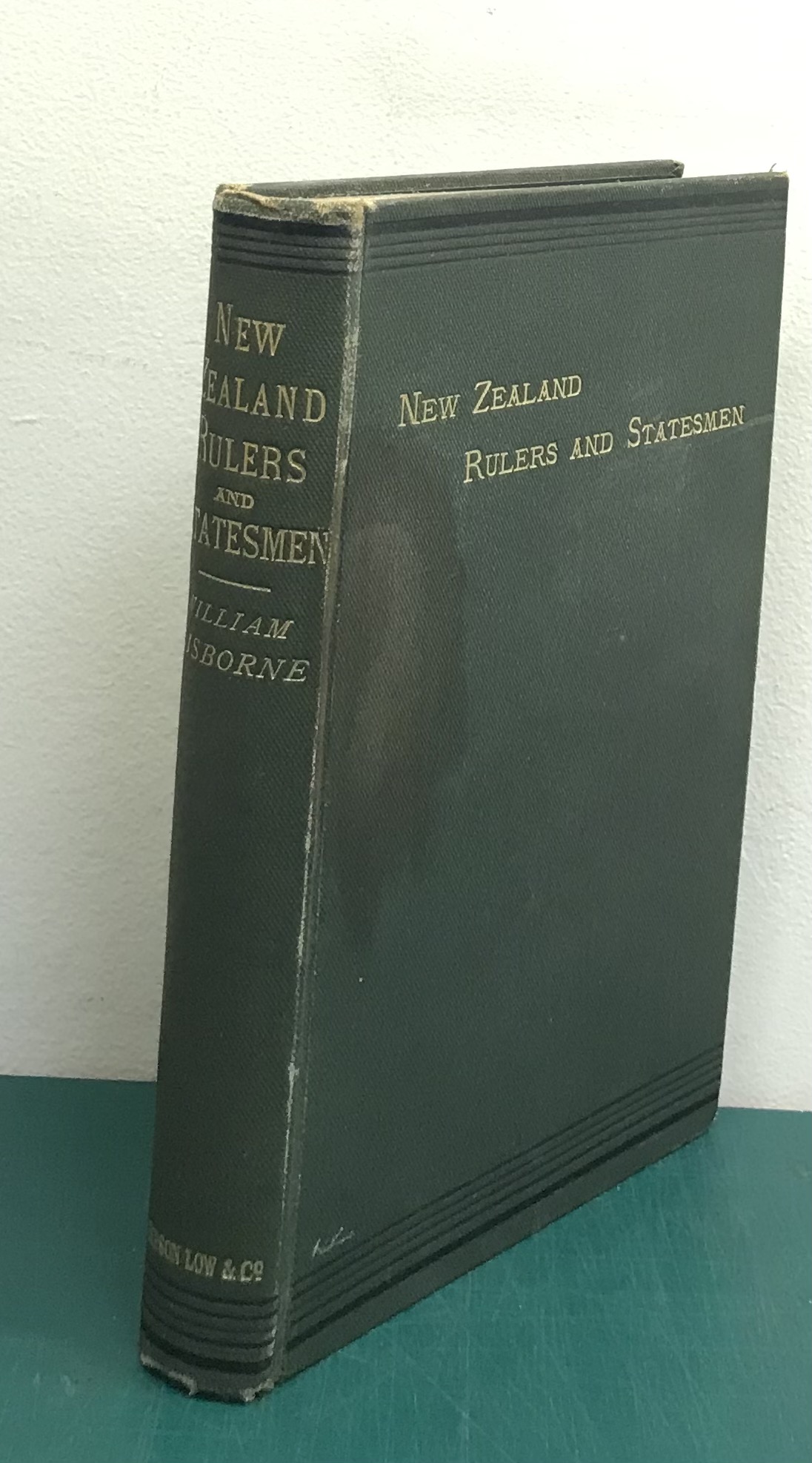 New Zealand Rulers and Statesmen 1840 to 1885